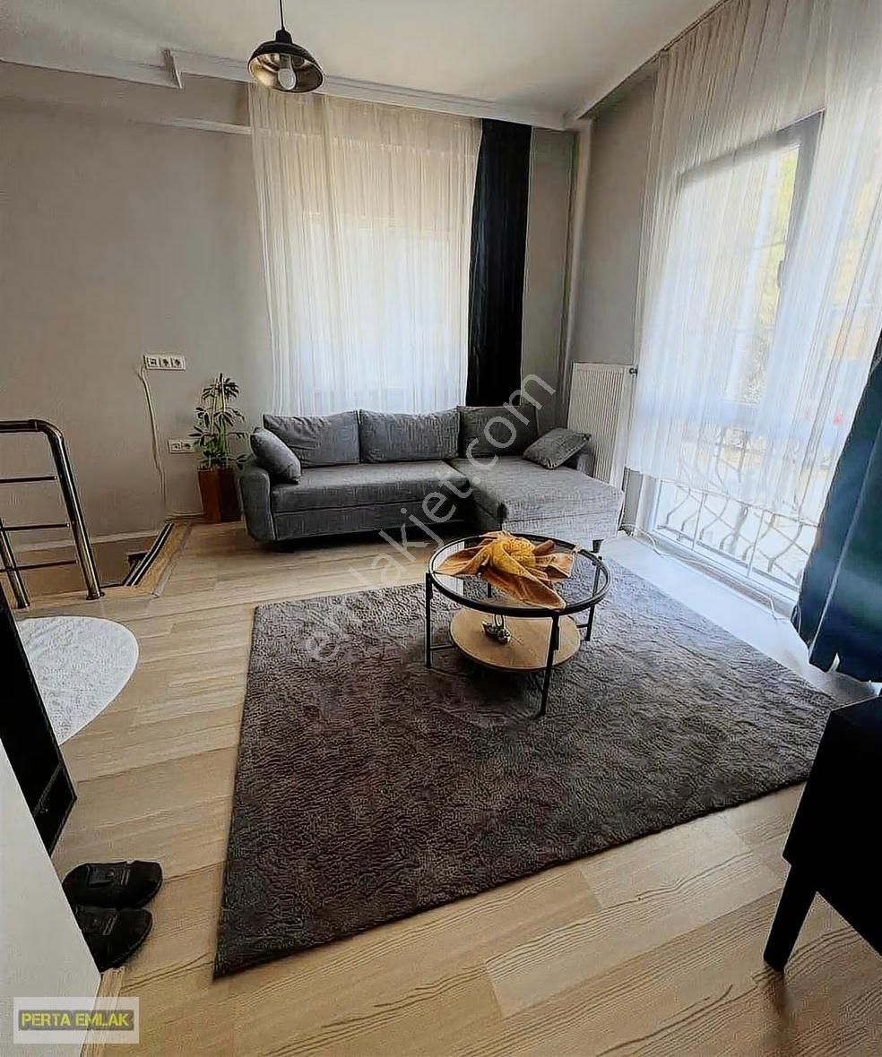 Değirmenaltı Mahallesi Dubleks 1+1 Ayrı Mutfaklı Eşyalı - Görsel 7