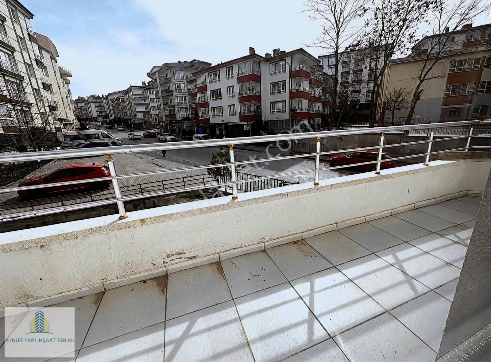 Aynur Emlak'dan 3+1 Kiralık Asansörlü Güney Cephe Daire - Görsel 11