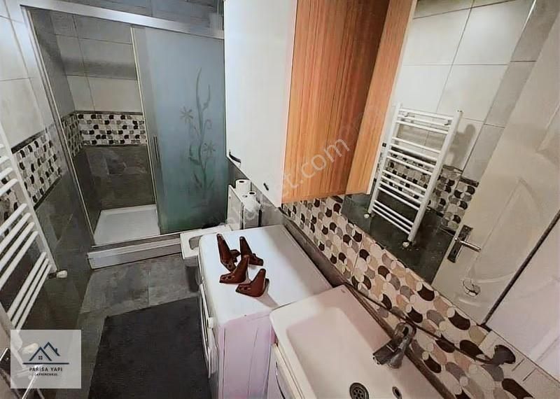 Bucaparisadan Doğum Hst.karş.ara Kat Balkonlu D.gazlı Eşyalı 1+1 - Görsel 9