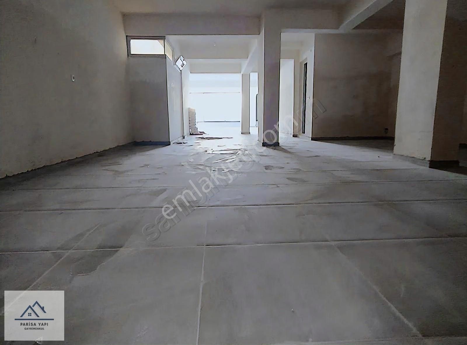 Bucaparisa'dan Opet Benzinlik Yanı 180m2 Kepenkli Kiralık Dükkan - Görsel 3