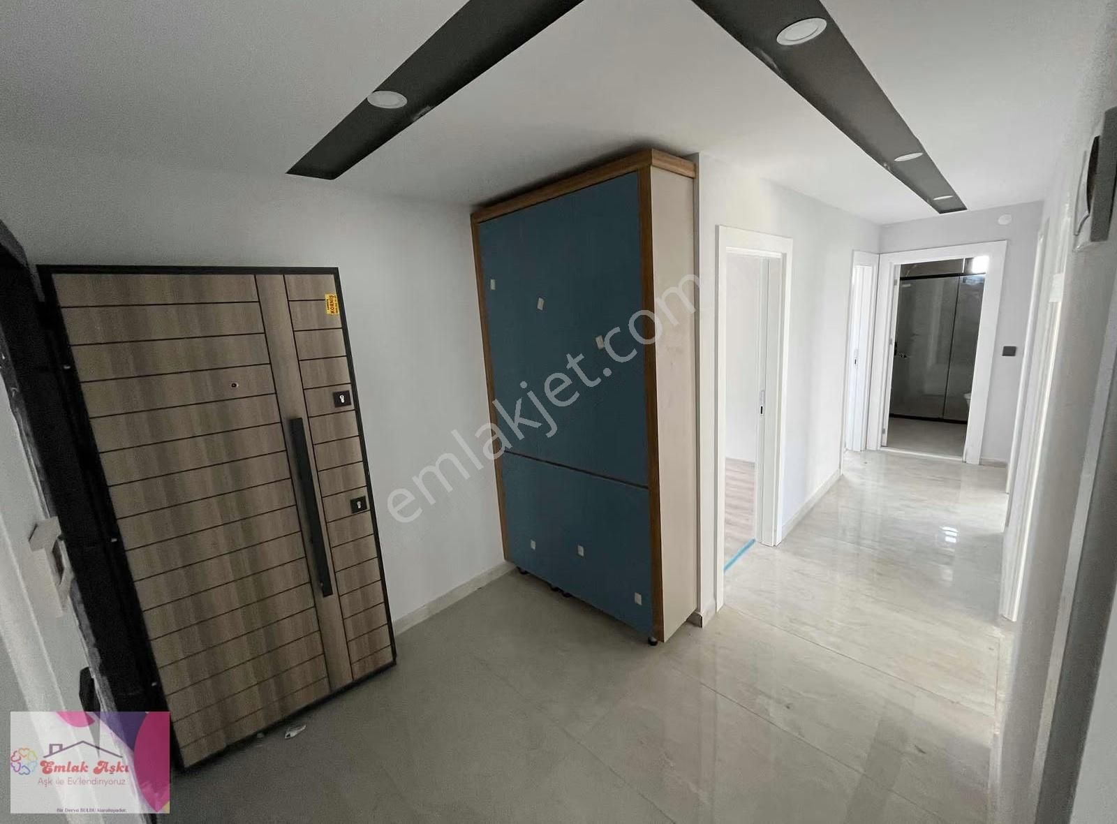 Yetkili Emlak Ofisinden Geniş Aile Dairesi - Görsel 7