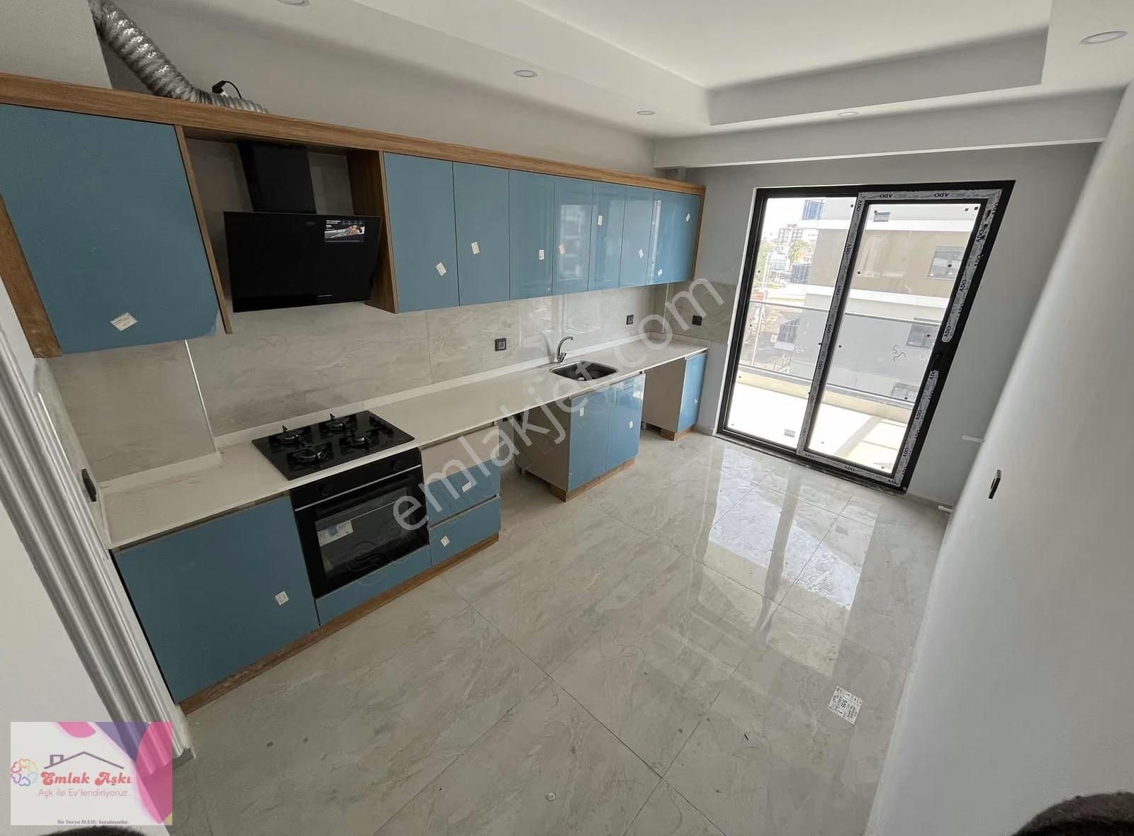 Yetkili Emlak Ofisinden Geniş Aile Dairesi - Görsel 16