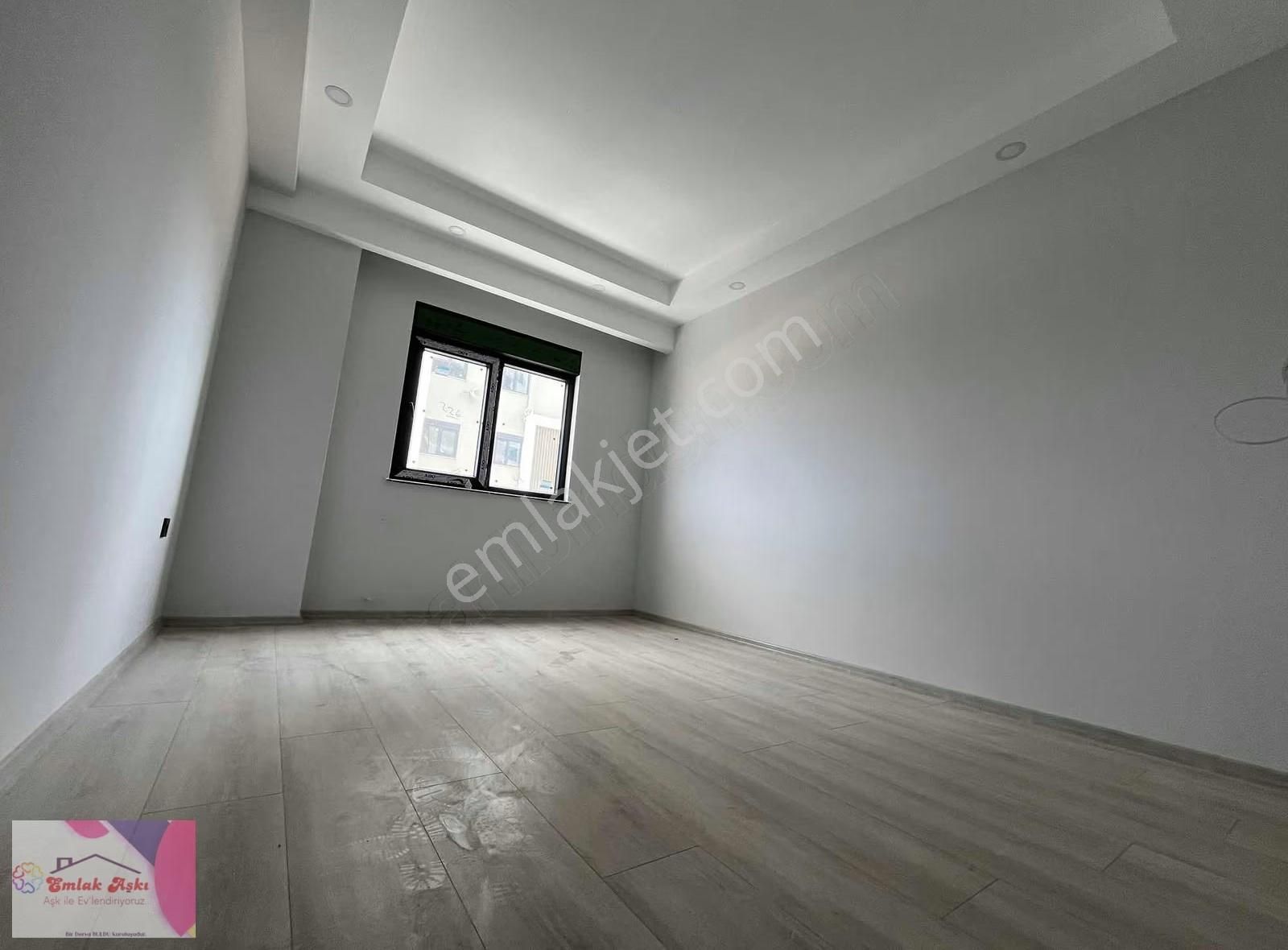 Yetkili Emlak Ofisinden Geniş Aile Dairesi - Görsel 19