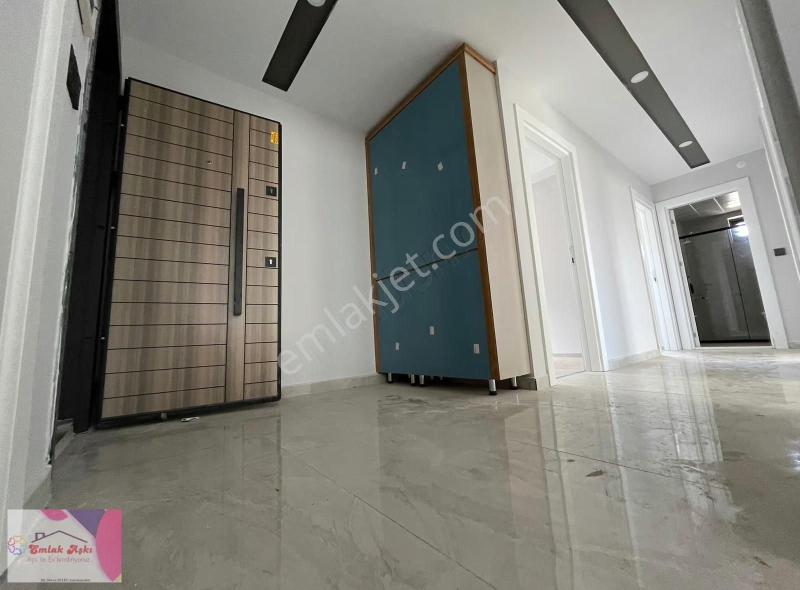 Ayanoğlu Mahallesinde Tramvaya Yürüme Mesafesinde Lüks 2+1