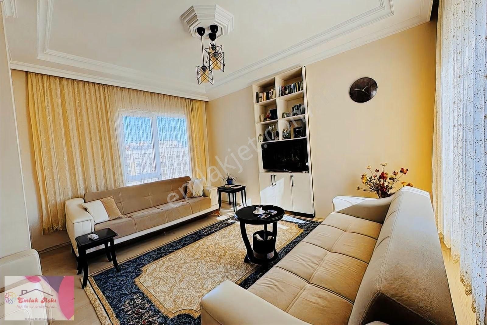 Meydankavağında Arakat Daire