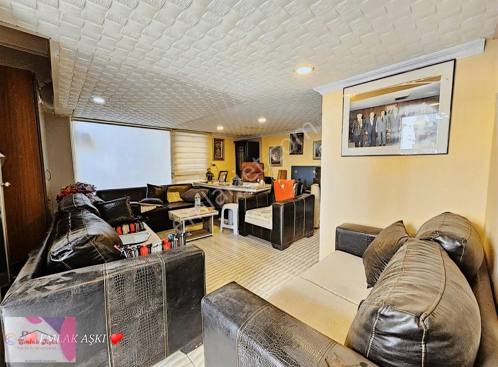 Emlak Aşkı Güvencesiyle Özgürlükde Köşe Dükkan Dubleks