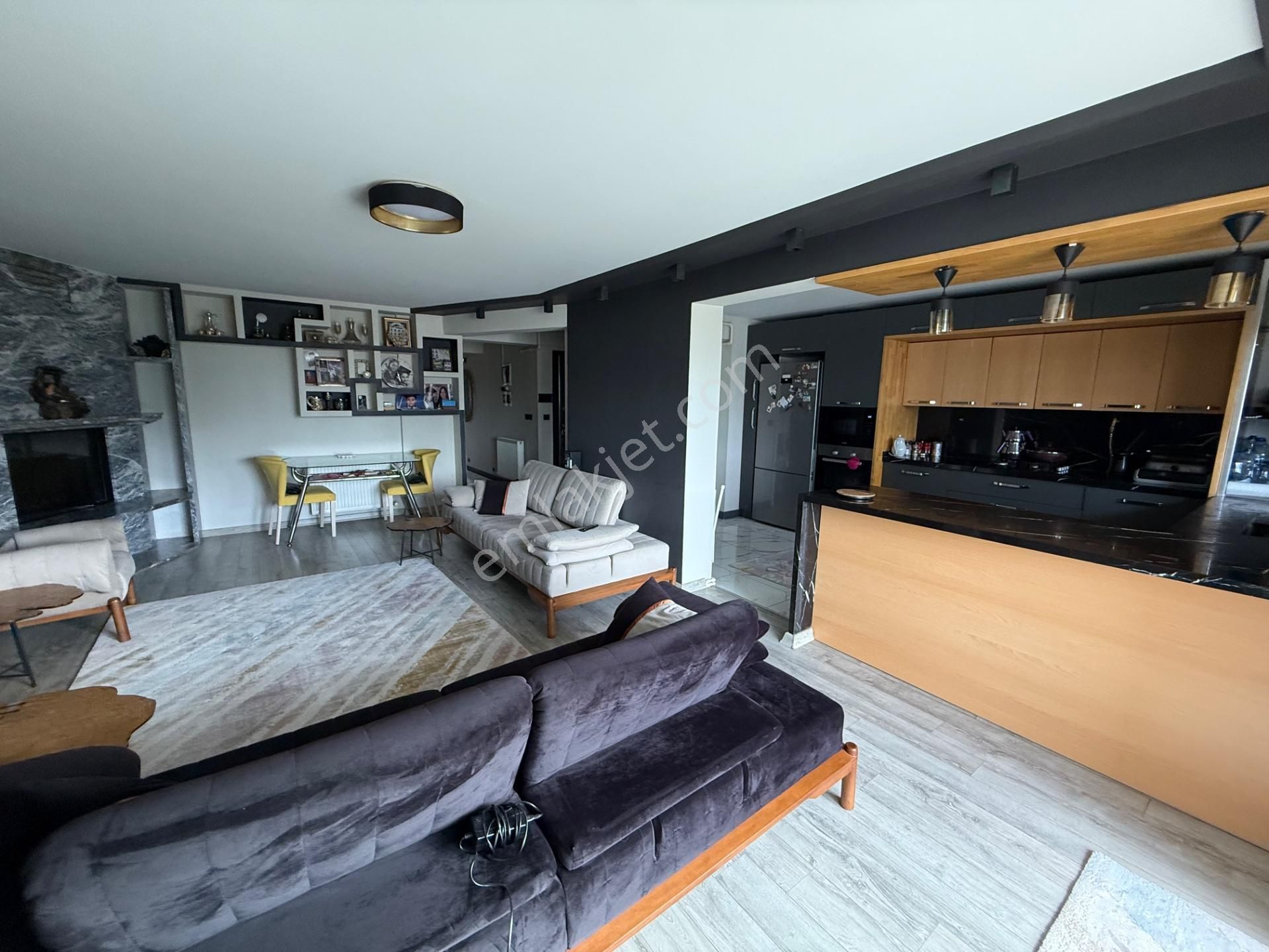 Menemen Gazi Mahallesinde Havuzlu 5+1 Satılık Dublex Daire - Görsel 4