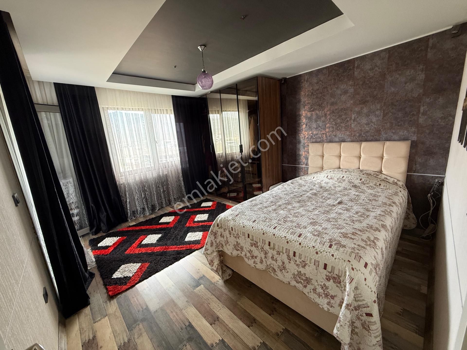 Menemen Gazi Mahallesinde Havuzlu 5+1 Satılık Dublex Daire - Görsel 7