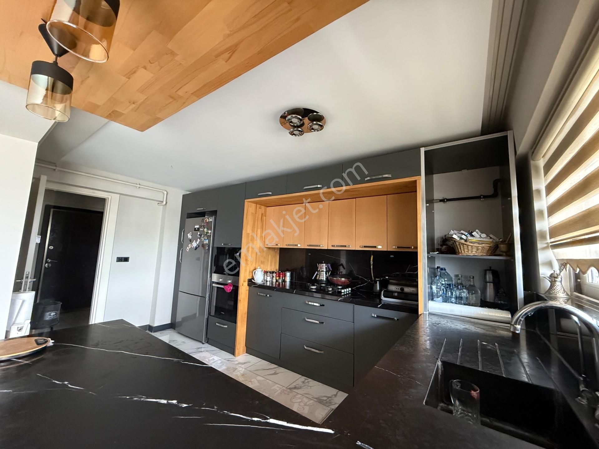 Menemen Gazi Mahallesinde Havuzlu 5+1 Satılık Dublex Daire - Görsel 6