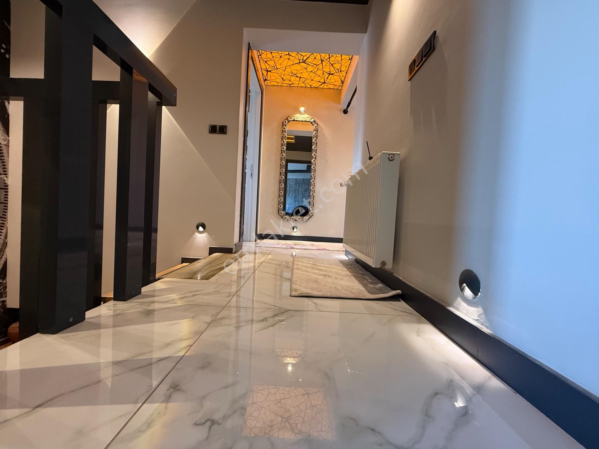 Menemen Gazi Mahallesinde Havuzlu 5+1 Satılık Dublex Daire - Görsel 14