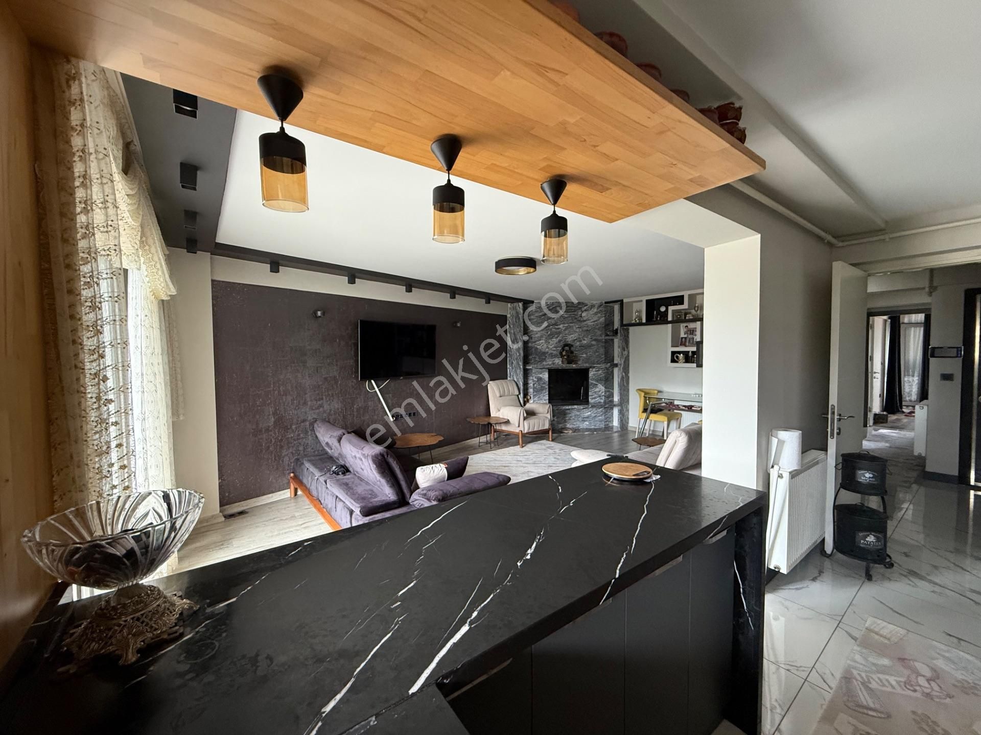 Menemen Gazi Mahallesinde Havuzlu 5+1 Satılık Dublex Daire - Görsel 5