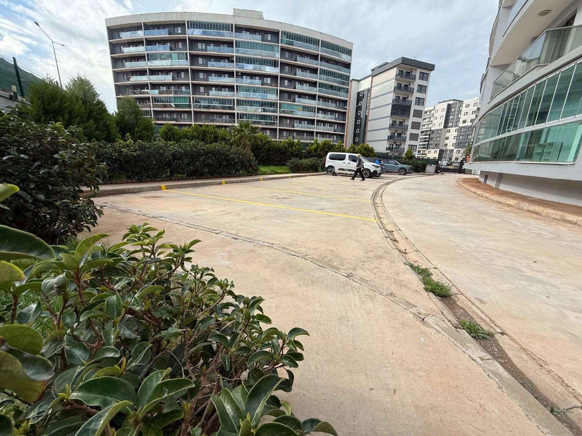 Menemen Gazi Mahallesinde Havuzlu 5+1 Satılık Dublex Daire - Görsel 32