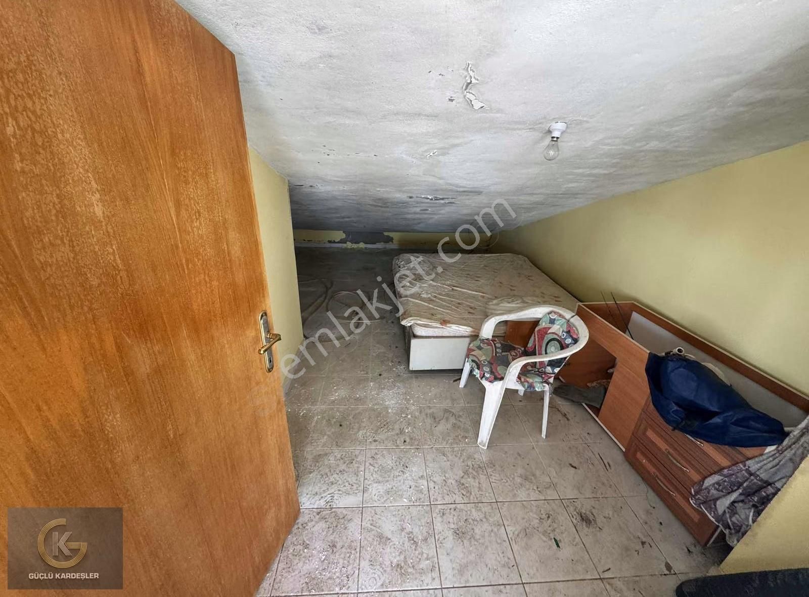 ! Bayram Fırsatı! Güçlü Kardeşlerden Denize 300 Metre Villa - Görsel 14
