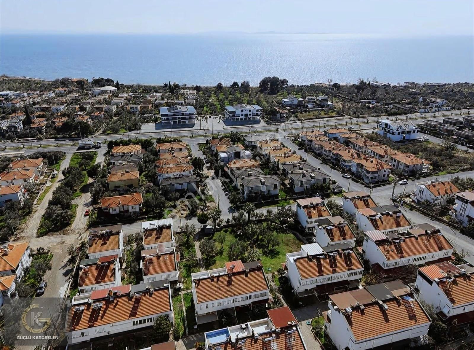 ! Bayram Fırsatı! Güçlü Kardeşlerden Denize 300 Metre Villa - Görsel 28