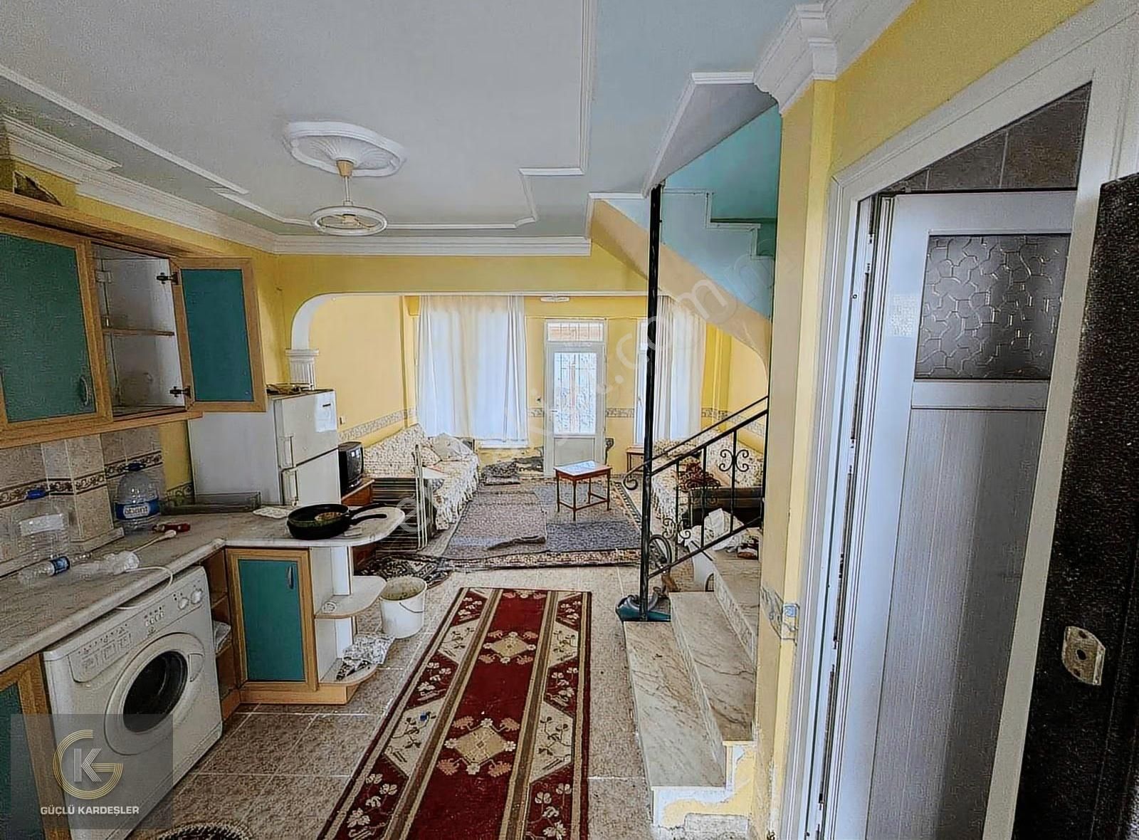 ! Bayram Fırsatı! Güçlü Kardeşlerden Denize 300 Metre Villa - Görsel 25