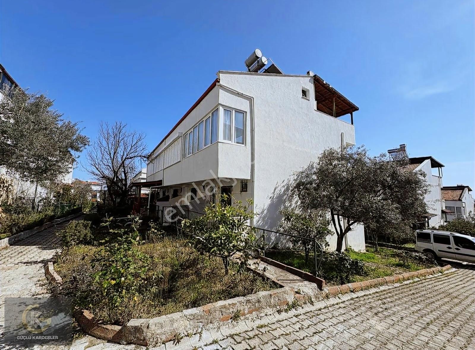 ! Bayram Fırsatı! Güçlü Kardeşlerden Denize 300 Metre Villa - Görsel 34