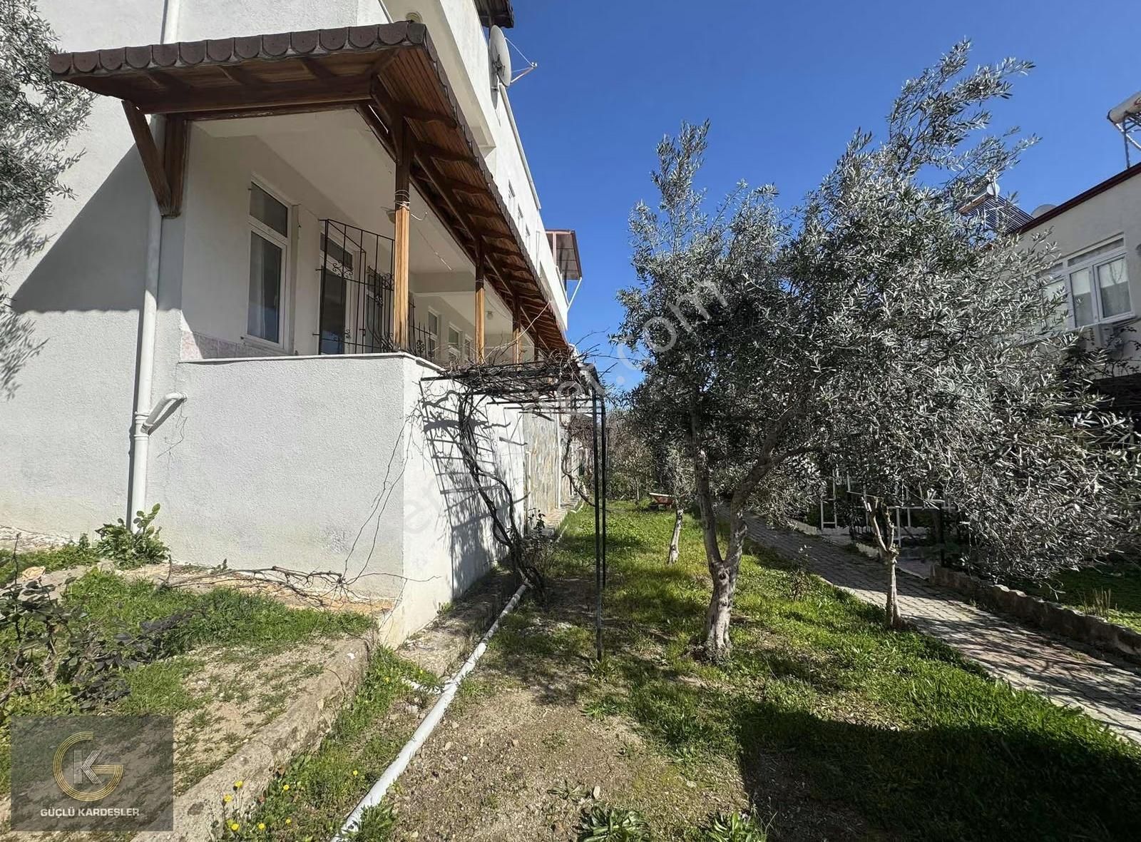 ! Bayram Fırsatı! Güçlü Kardeşlerden Denize 300 Metre Villa - Görsel 22