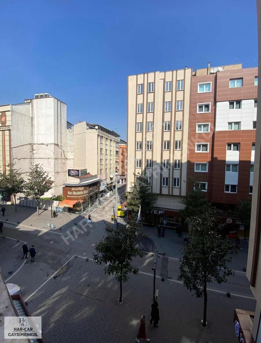 Çarşıda Satılık 2+1 Daire