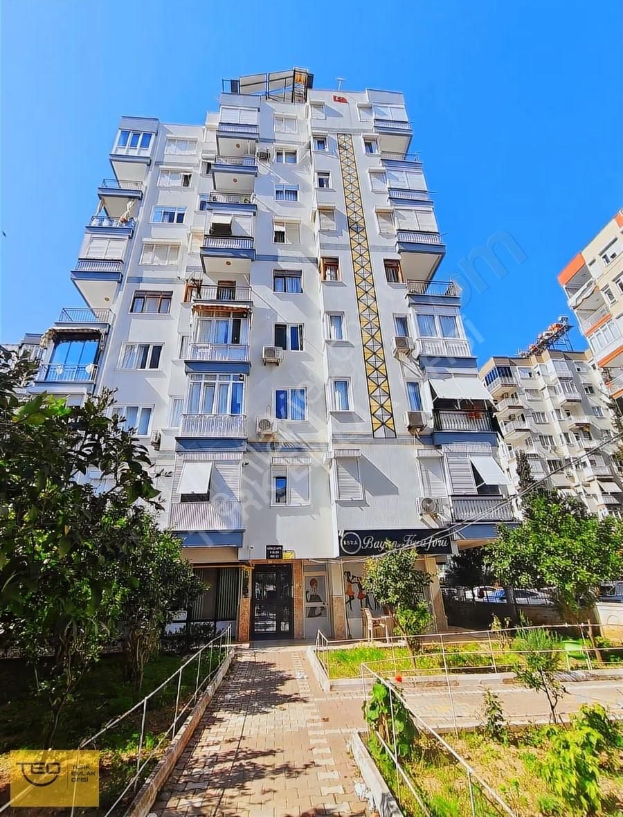 Türk Emlaktan Siteler Mahallesinde 3+1 Eşyasız Kiralık Daire