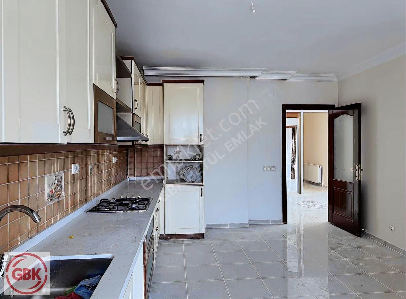 İlkbahar Mahallesi Turan Güneş Bulvarı Yakını Geniş 3+1 - Görsel 19