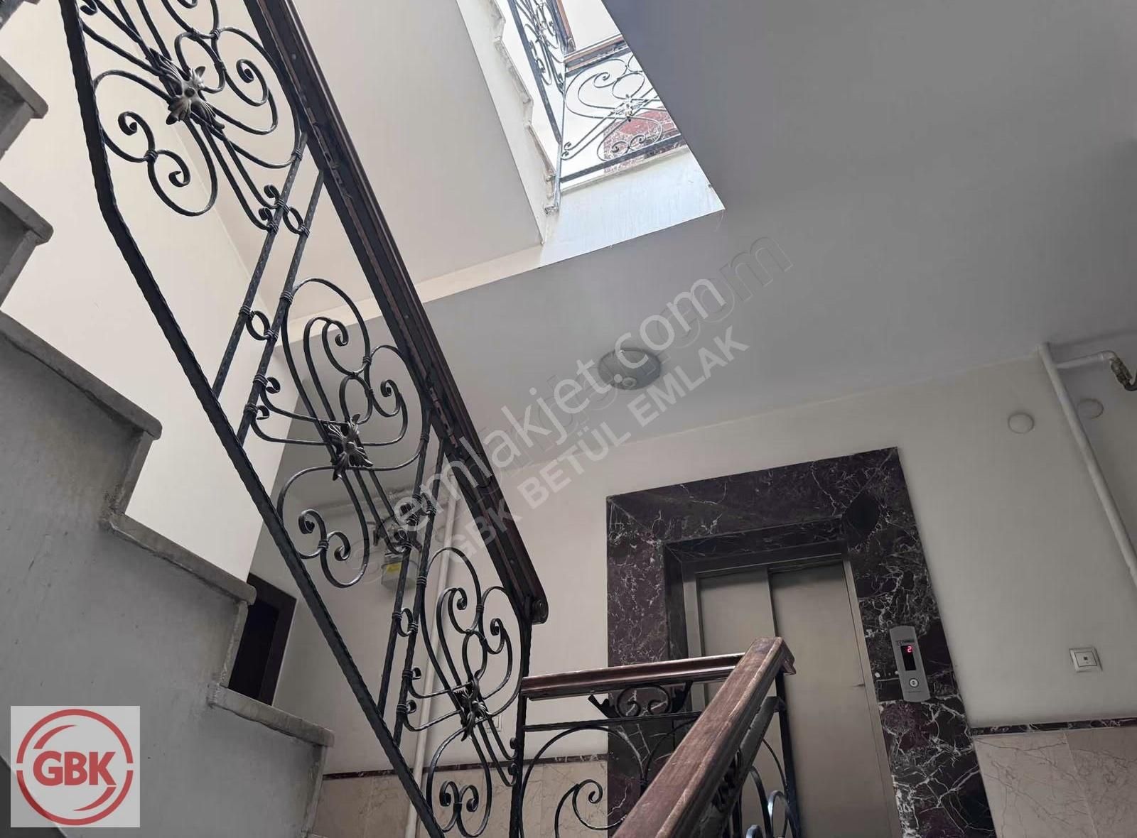 İlkbahar Mahallesi Turan Güneş Bulvarı Yakını Geniş 3+1 - Görsel 11