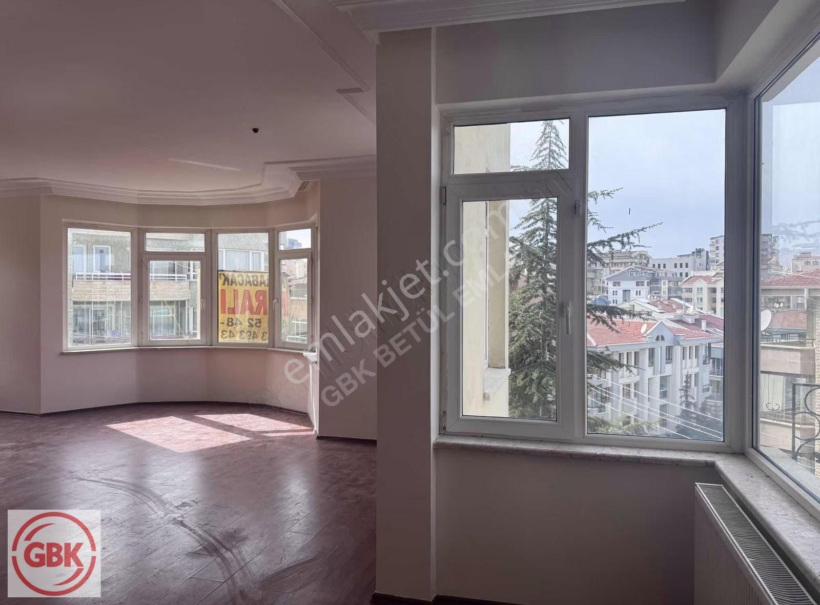 İlkbahar Mahallesi Turan Güneş Bulvarı Yakını Geniş 3+1 - Görsel 24