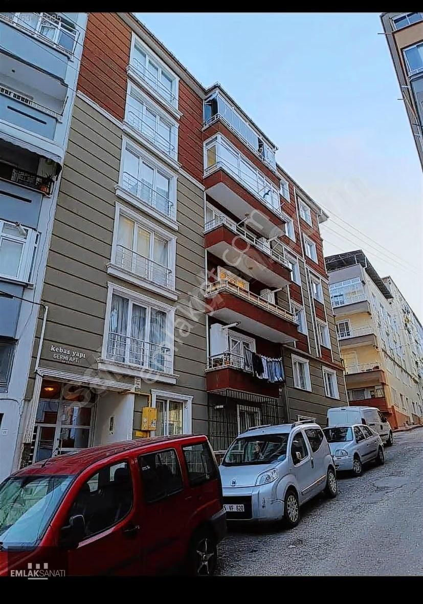 İlkadım | 100. Yıl Bulvarı'na Yakın Merkezi Konum Ara Kat 3+1