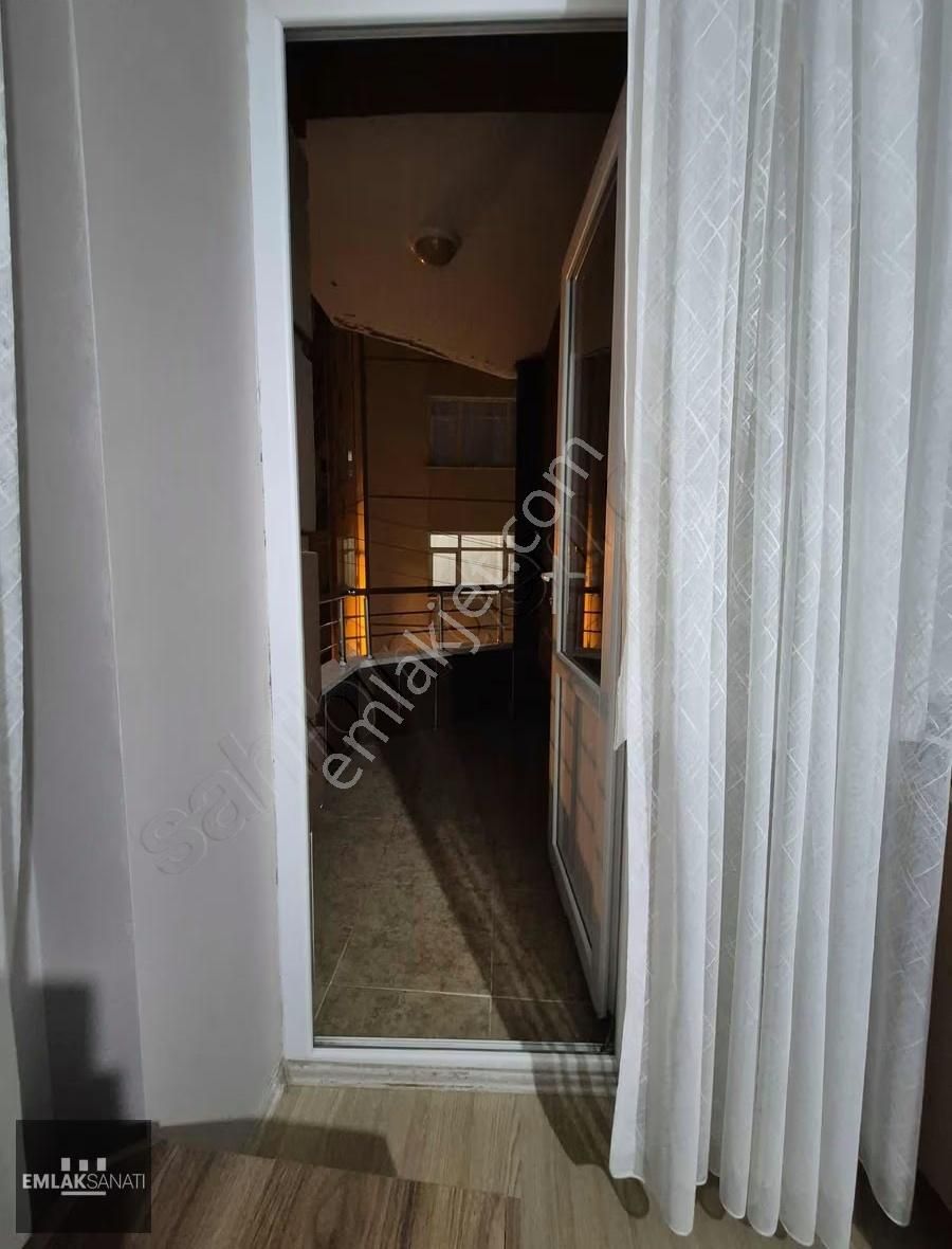 İlkadım | 100. Yıl Bulvarı'na Yakın Merkezi Konum Ara Kat 3+1 - Görsel 3