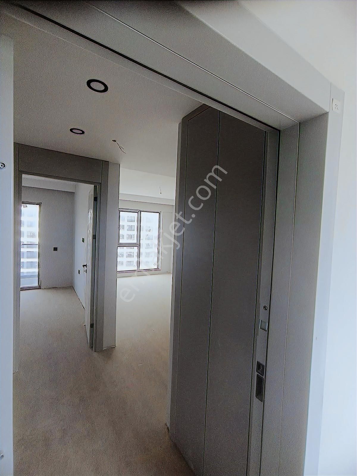 Havalimanına 2 Dakika Açık Otoparklı Kiralık 2+1 Daire - Görsel 12