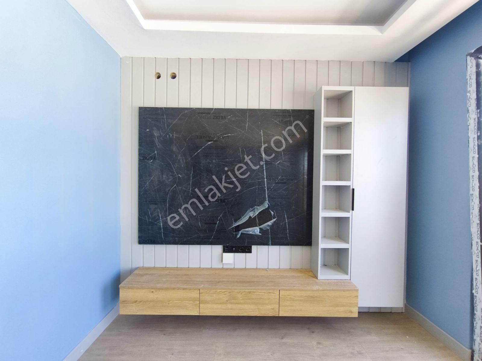 Havalimanına 2 Dakika Açık Otoparklı Kiralık 2+1 Daire