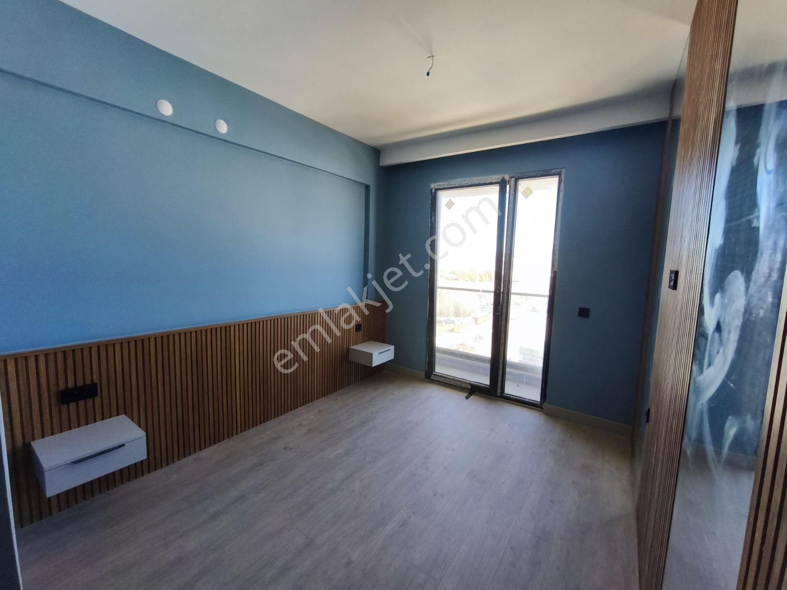 Havalimanına 2 Dakika Açık Otoparklı Kiralık 2+1 Daire - Görsel 4