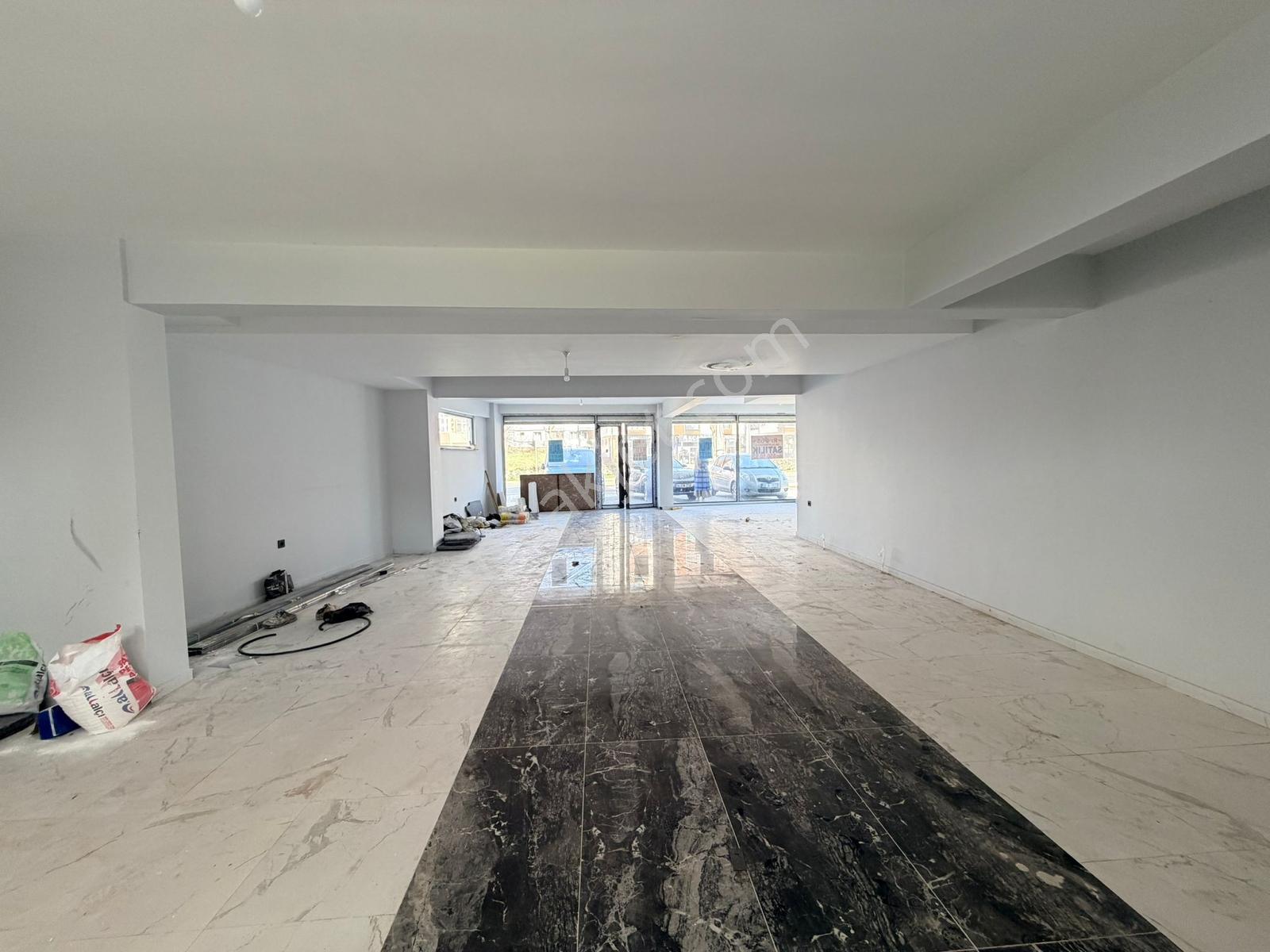 Çorlu Bülent Ecevit Bulvarında Kiralık 130m2 Dükkan - Görsel 5
