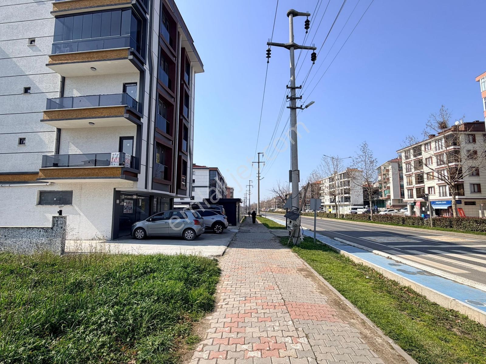 Çorlu Bülent Ecevit Bulvarında Kiralık 130m2 Dükkan
