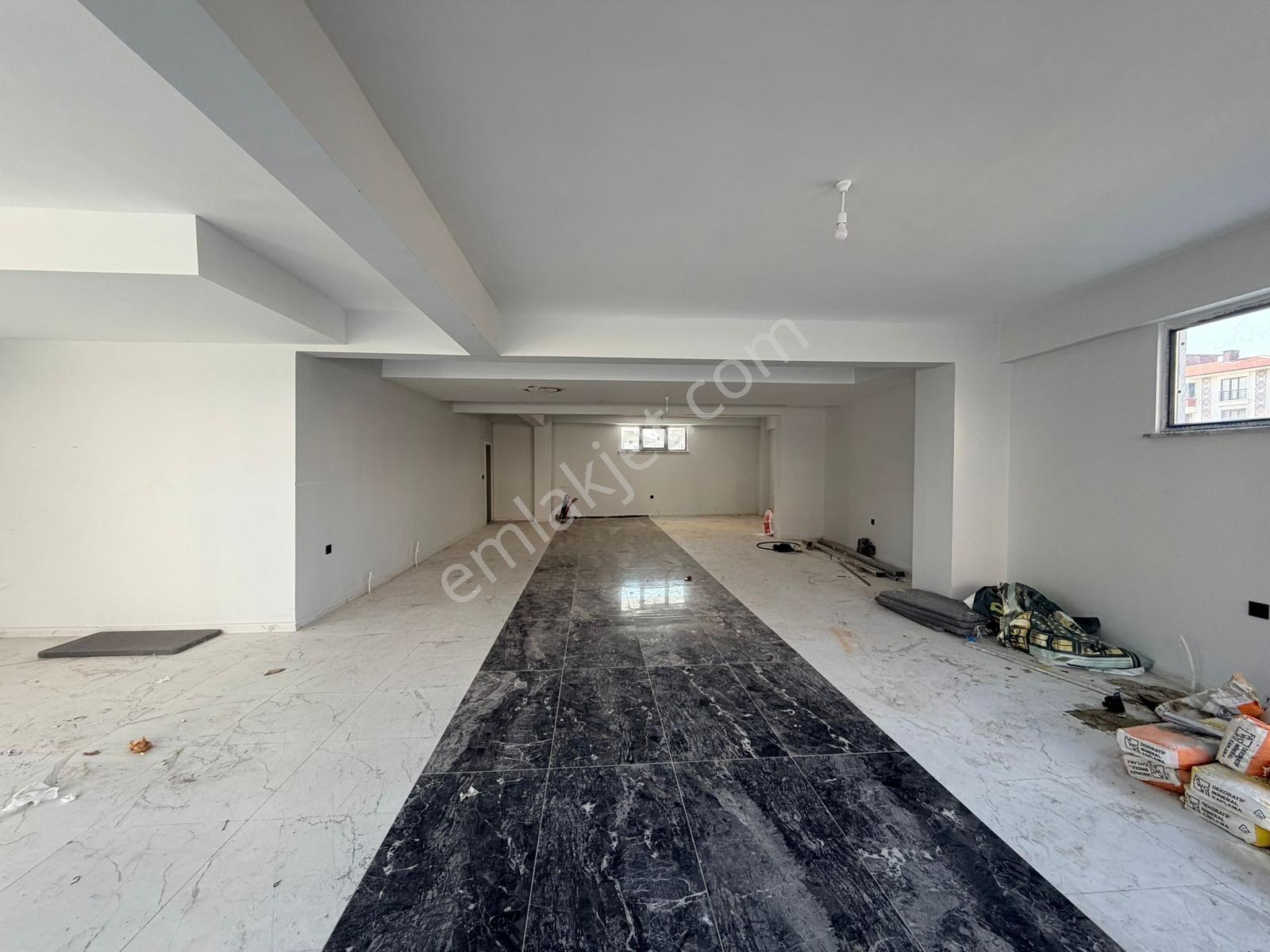 Çorlu Bülent Ecevit Bulvarında Kiralık 130m2 Dükkan - Görsel 11