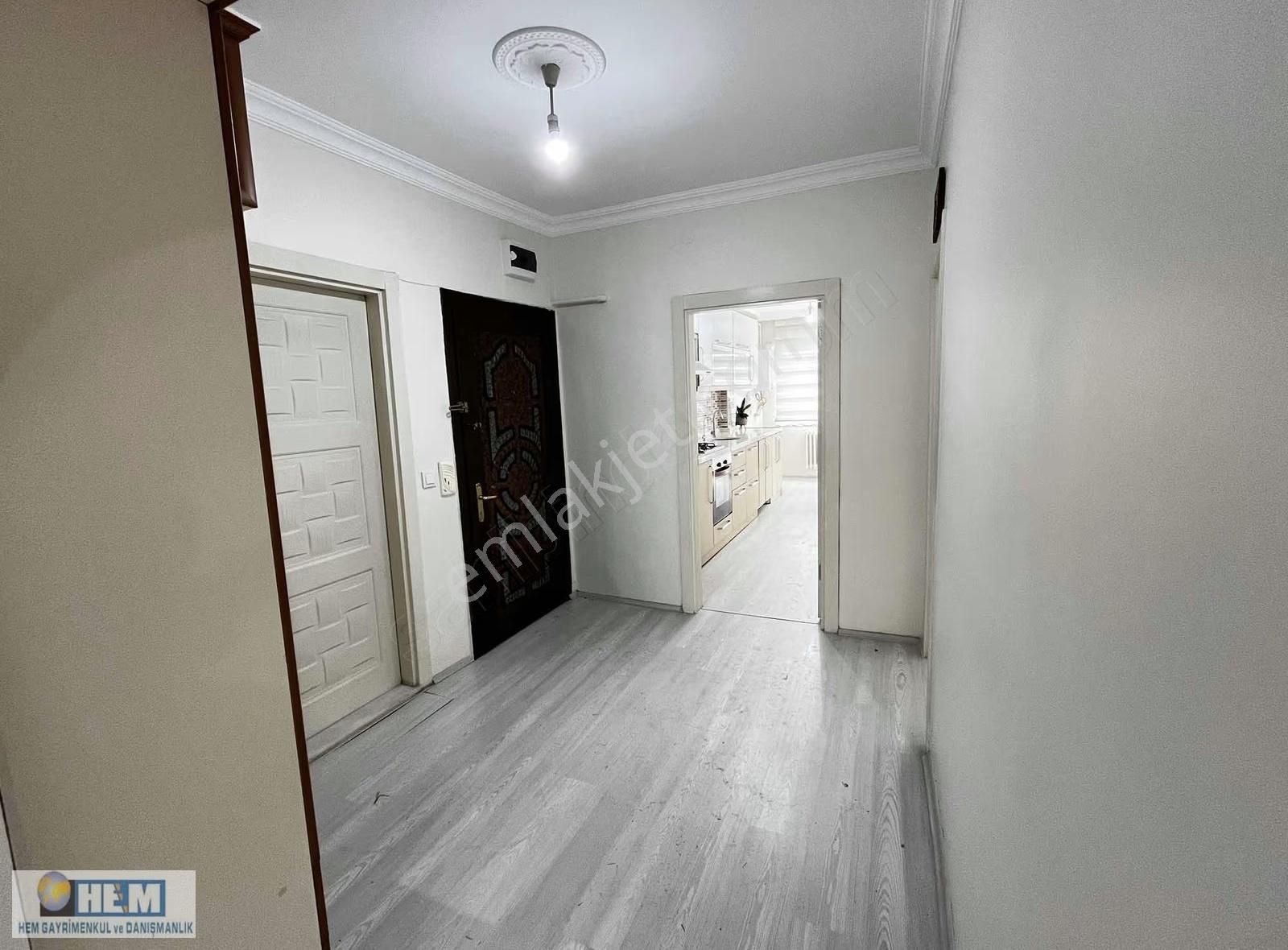 Serhat 200 Evlerde Full Yapılı 3+1 Ara Kat'ta Satılık Daire - Görsel 3