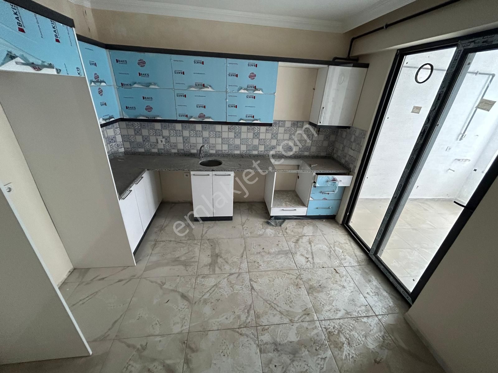 彡yüksel'den Edremit'te Arakat Çift Balkonlu D.gazlı Harika 2+1彡