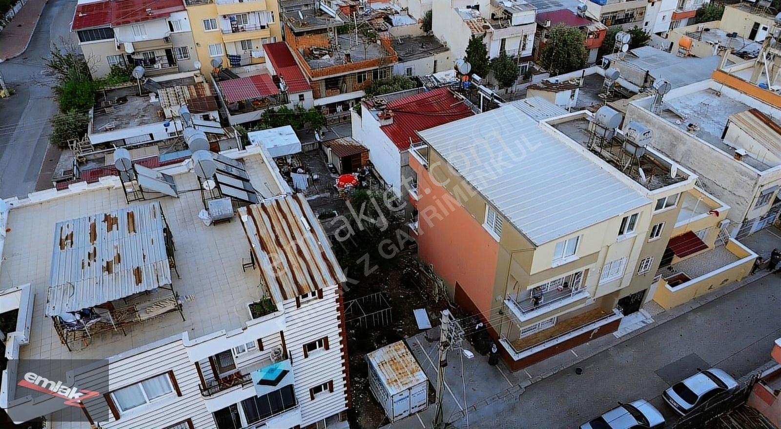 Akkent'te 130m², 2 Kata İmar İzinli Satılık Arsa - Görsel 2