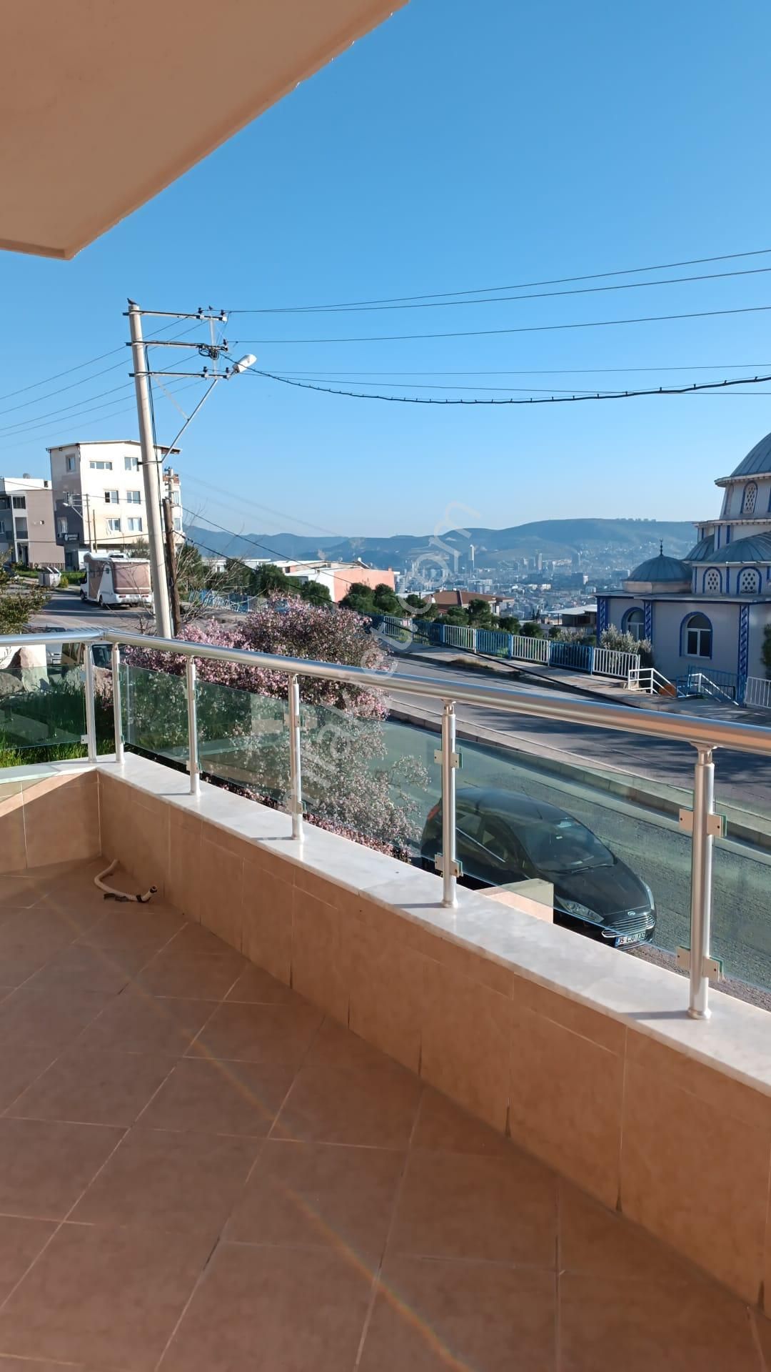Bornova Atatürk Mah. 2+1 Deniz Manzaralı Kiralık Daire - Görsel 3