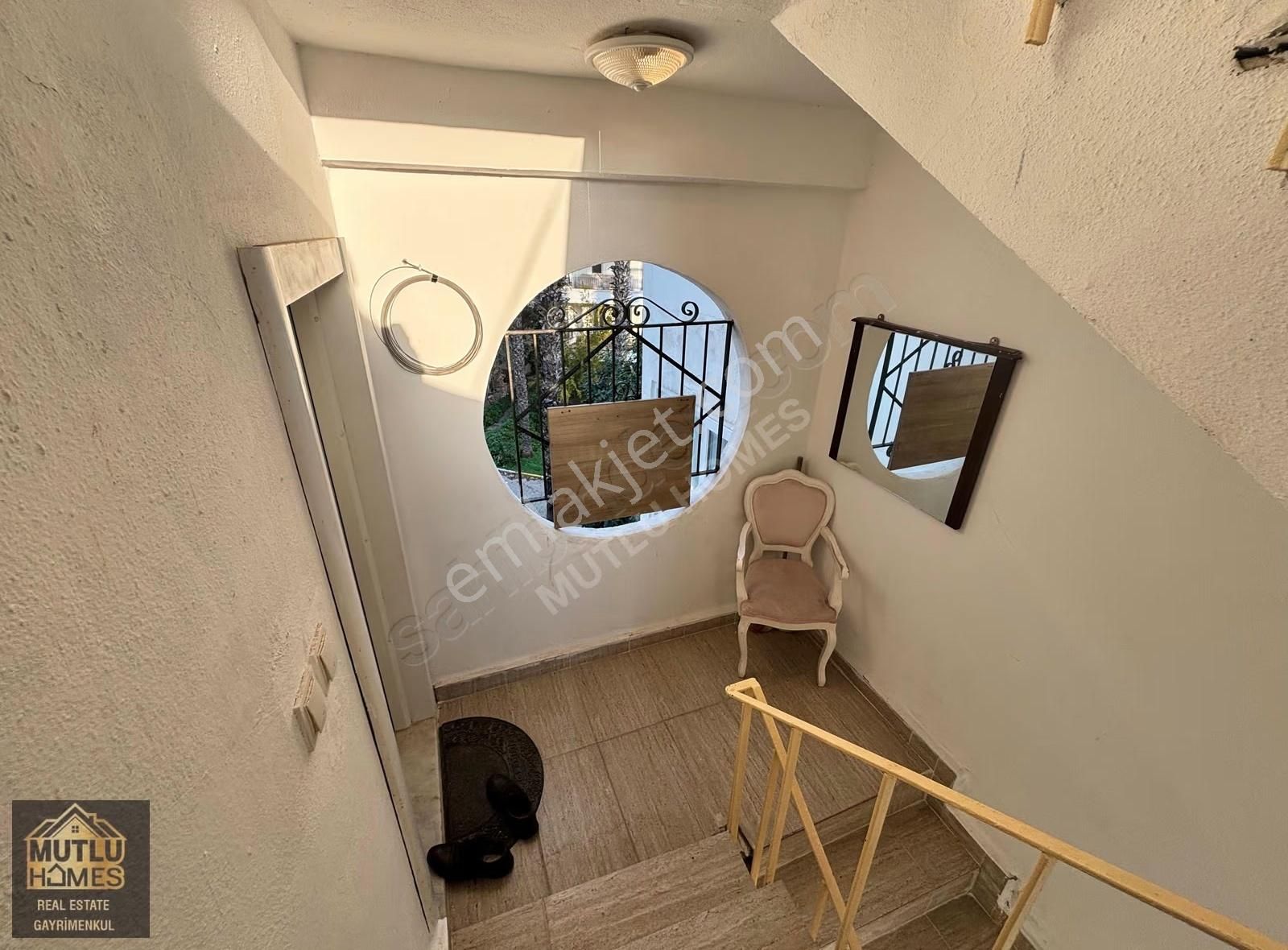 Konaklı Gökkuşağı Sitesi Denizmanzaralı Eşyalı Satılık 2+1 Daire - Görsel 16