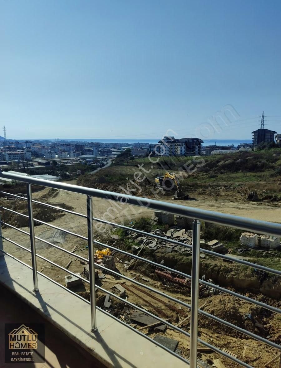 Alanya Payallar Denize 1 Km Deniz Manzaralı 3, Kat 1+1 Daire