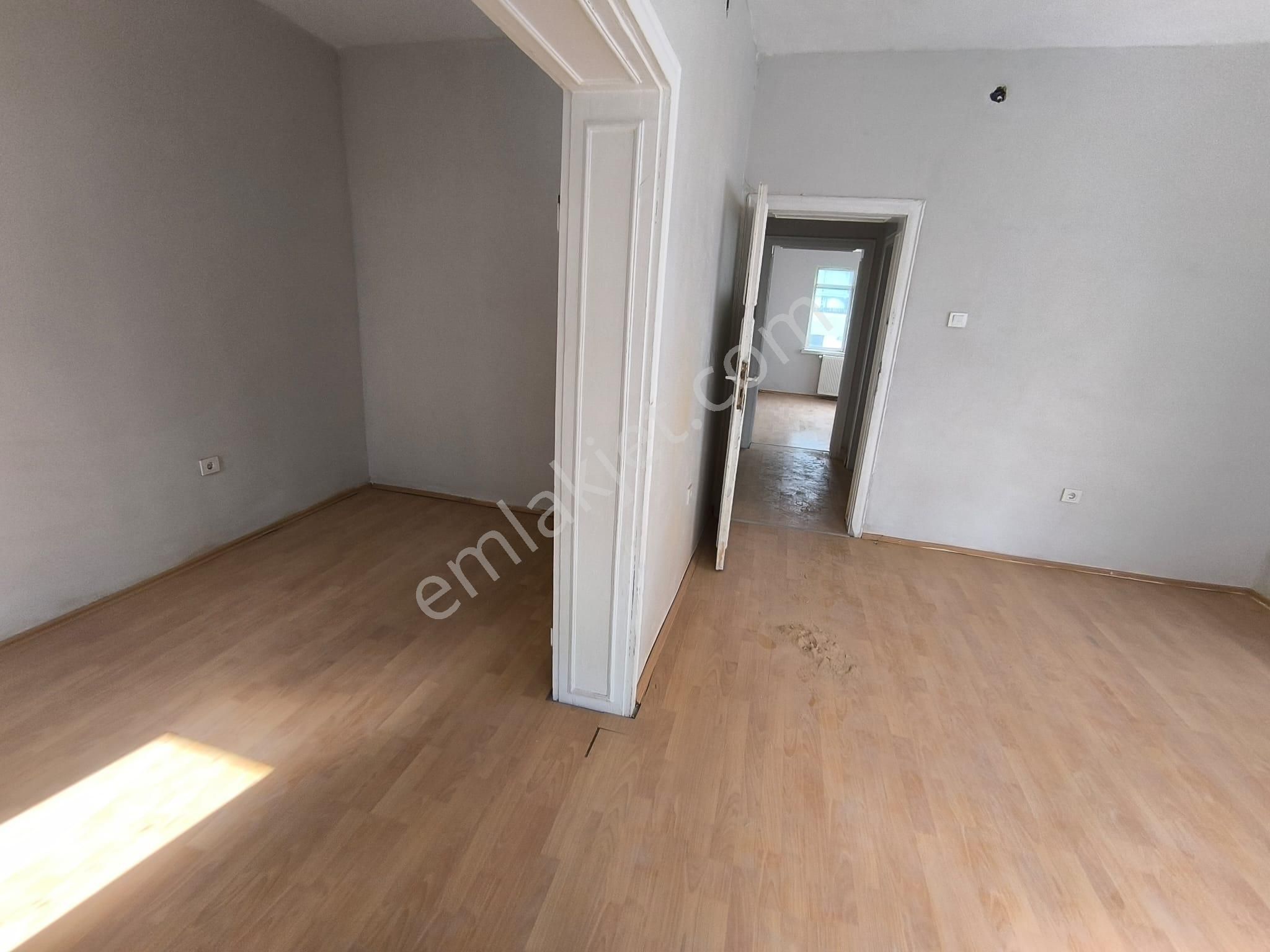 Akşemsettin Mahallesin'de 4+1 Kiralık Daire - Görsel 24
