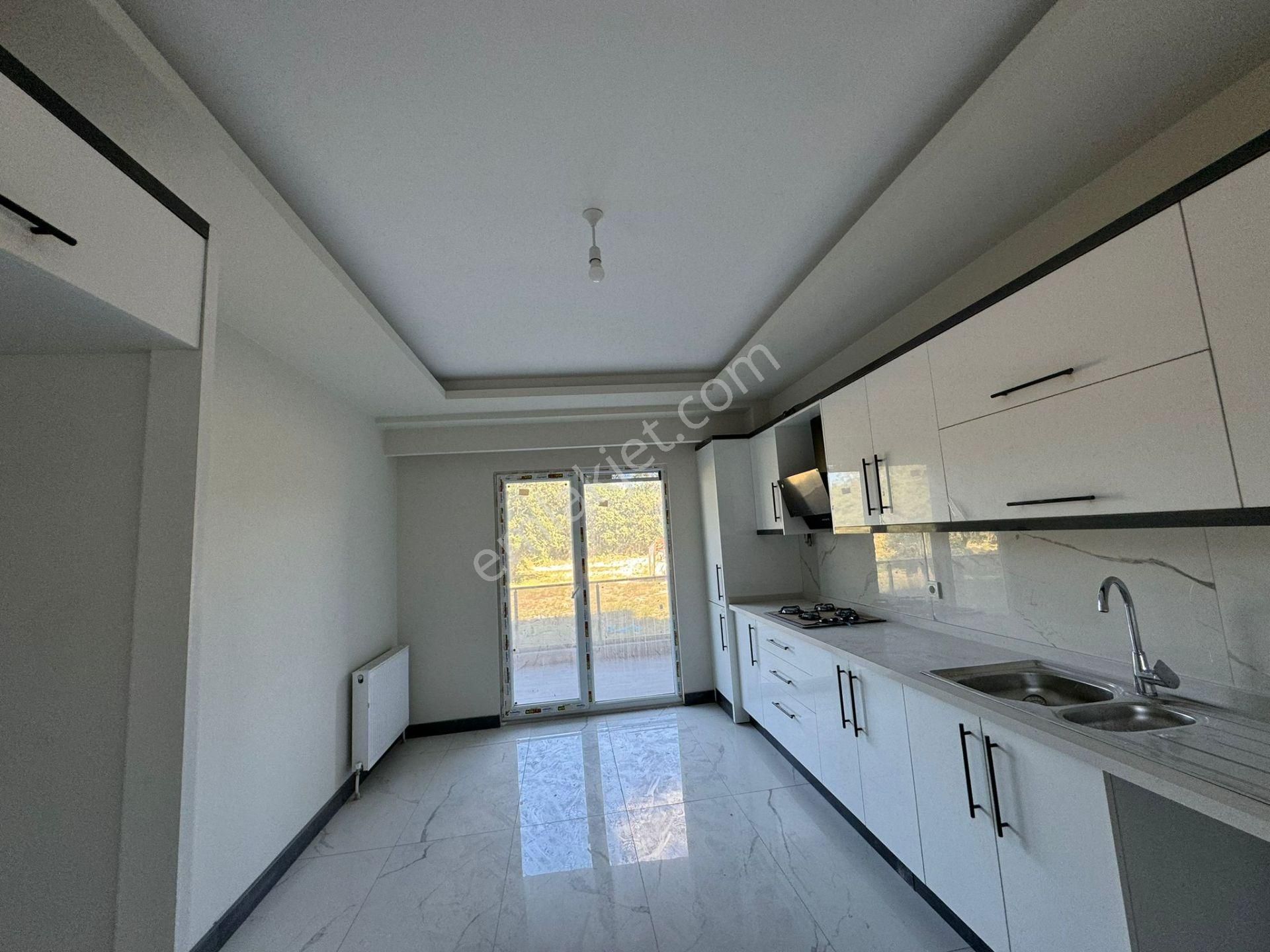 Çerkezköy Tepe'de '' Yusuf Şener Orta Okul Yanı'' Site İçerisinde Kiralık 4+1 - Görsel 14