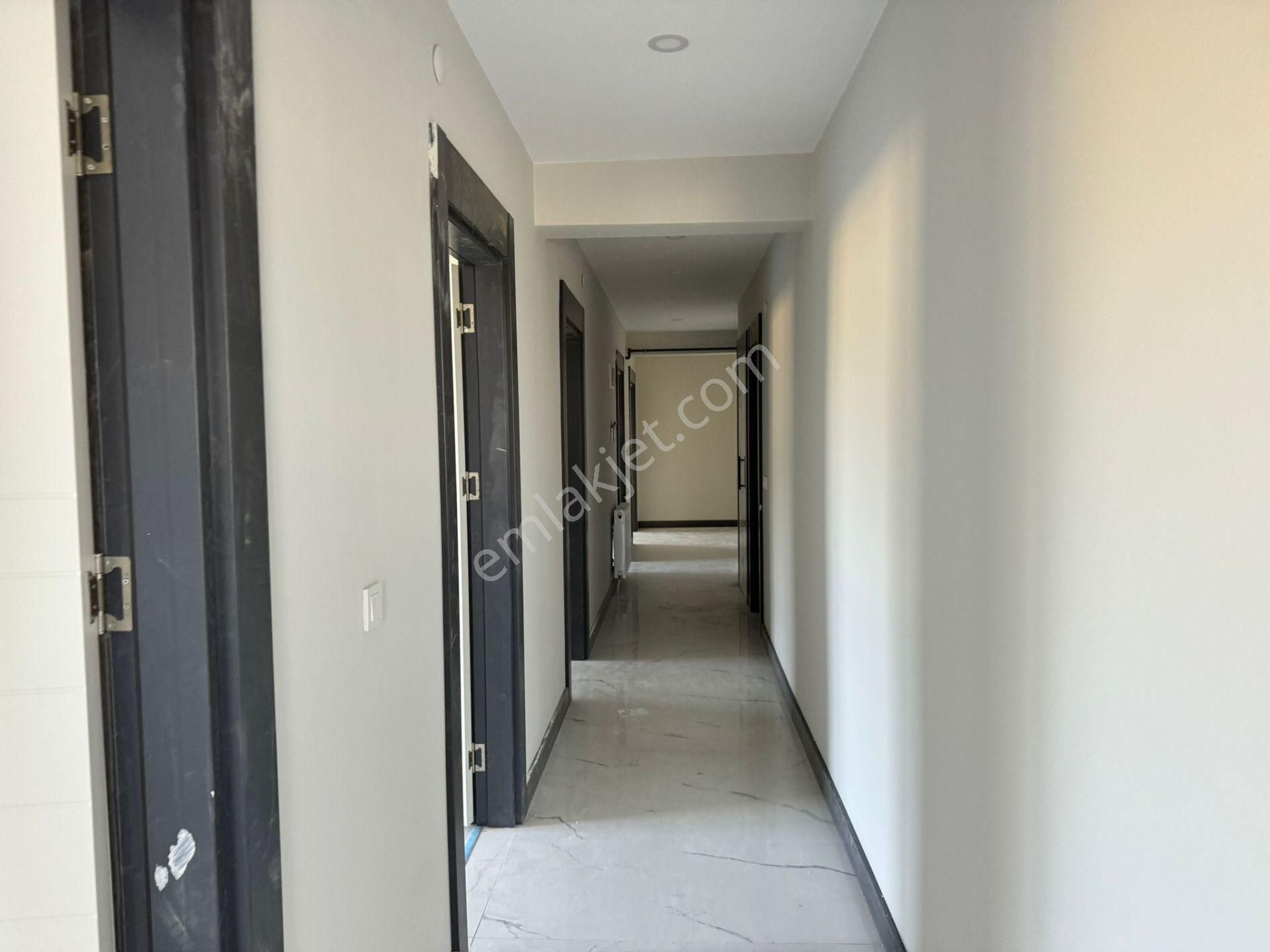 Çerkezköy Tepe'de '' Yusuf Şener Orta Okul Yanı'' Site İçerisinde Kiralık 4+1 - Görsel 5