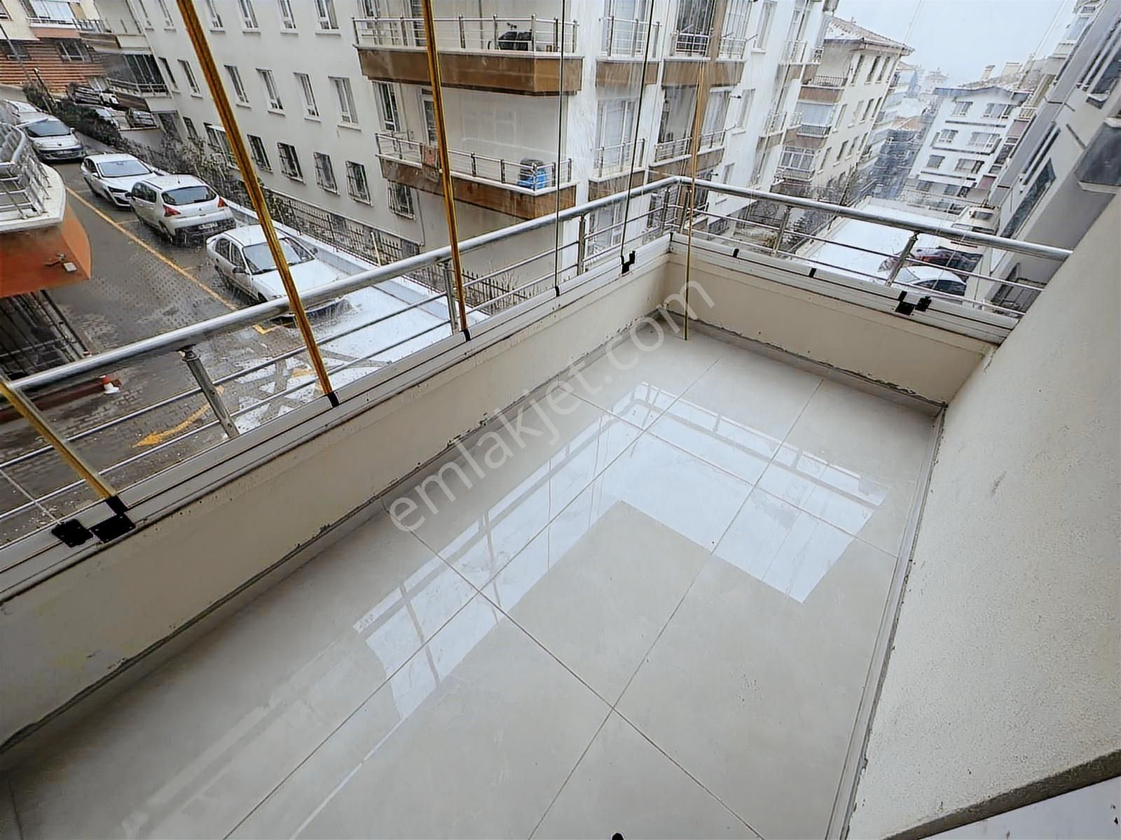 Eğitim Araştırma Hastanesi Paraleli Geniş Metrajlı Asansörlü 3+1 - Görsel 15