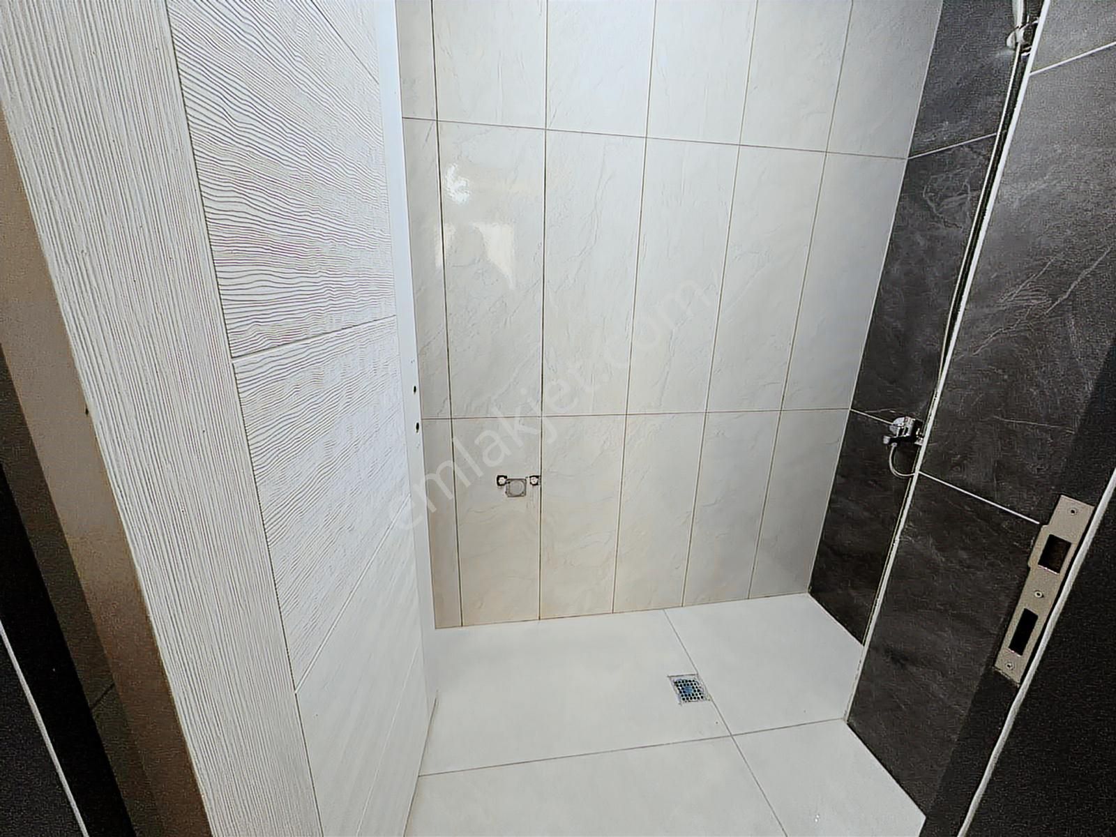 Eğitim Araştırma Hastanesi Paraleli Geniş Metrajlı Asansörlü 3+1 - Görsel 16