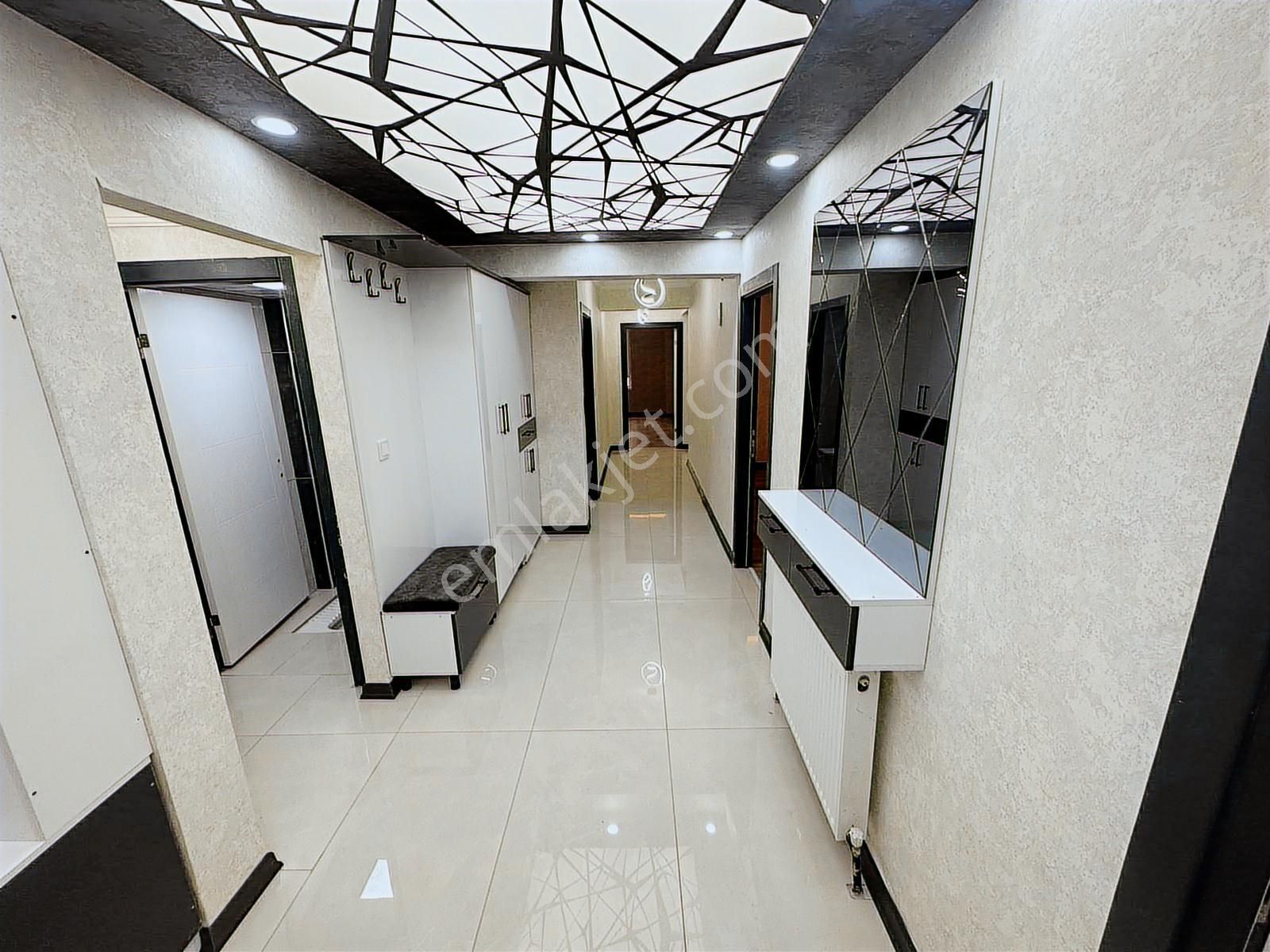 Eğitim Araştırma Hastanesi Paraleli Geniş Metrajlı Asansörlü 3+1 - Görsel 32