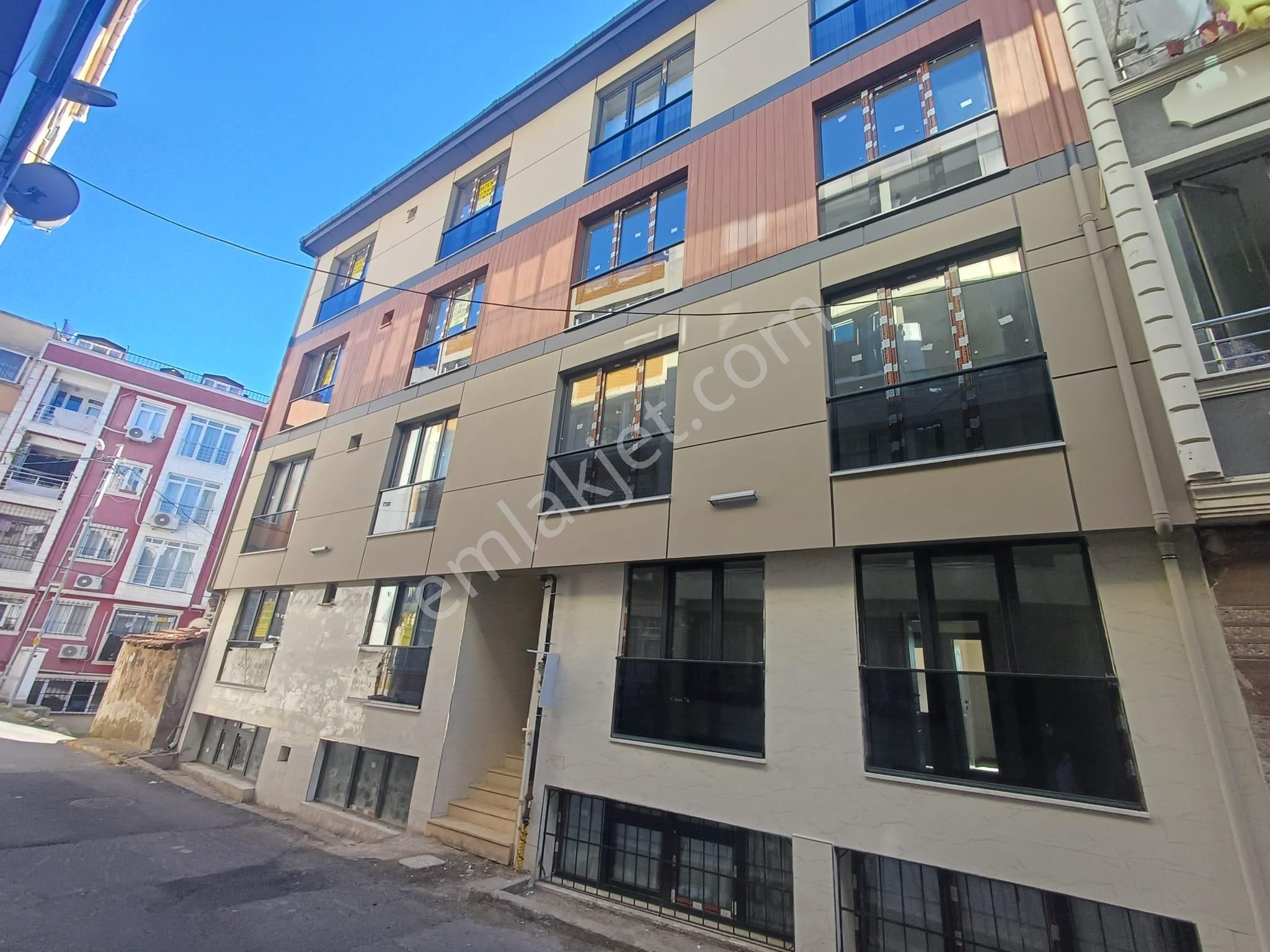 Beyoğlu Hacıahmet Mahallesi'nde Krediye Uygun Fırsat Giriş Katı - Görsel 2