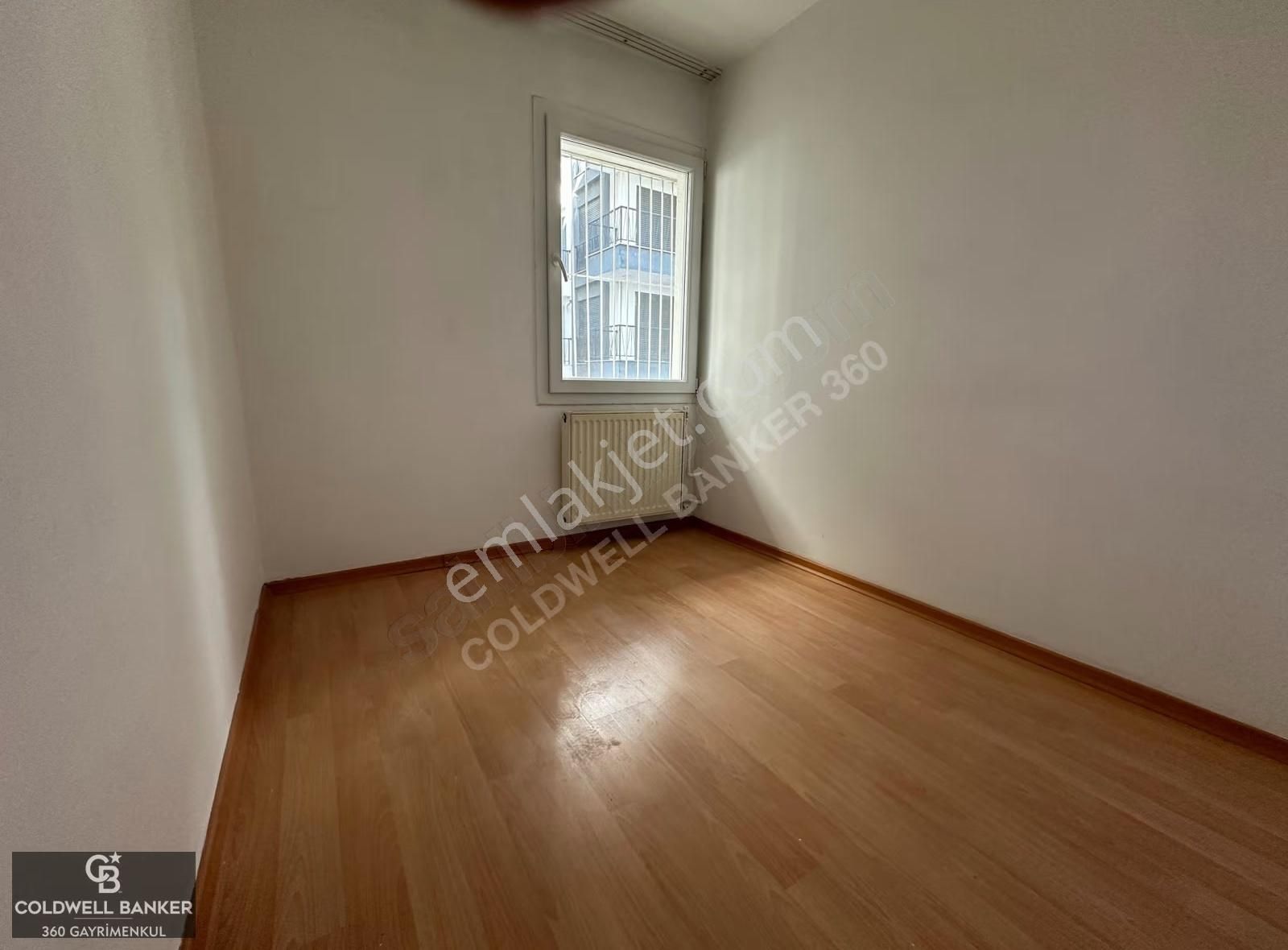 Karşıyaka Bostanlı'da Kiralık 3+1 Bakımlı Daire - Görsel 16