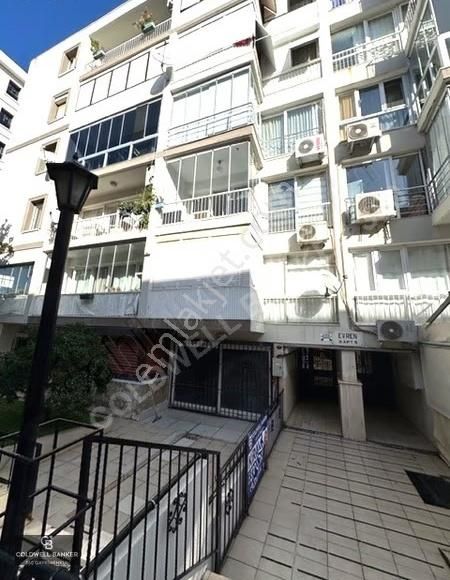 Karşıyaka Bostanlı'da Kiralık 3+1 Bakımlı Daire - Görsel 9