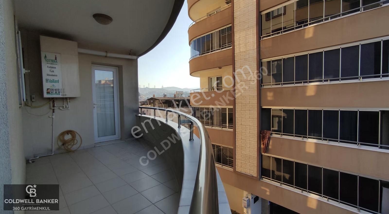 Karabağlar Yunus Emre Mah. Site İçinde Ara Kat 3+1 Satılık Daire - Görsel 5